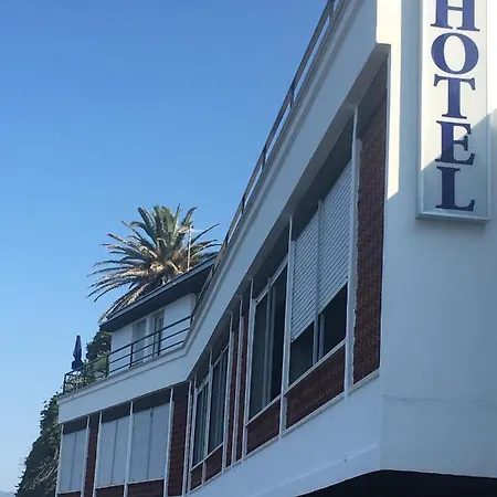 La Scogliera 2* Cavi di Lavagna