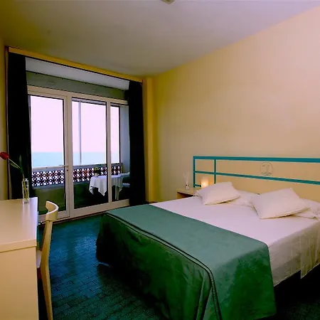 Hotel La Scogliera Cavi di Lavagna