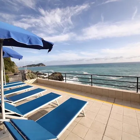 Hotell La Scogliera Cavi di Lavagna